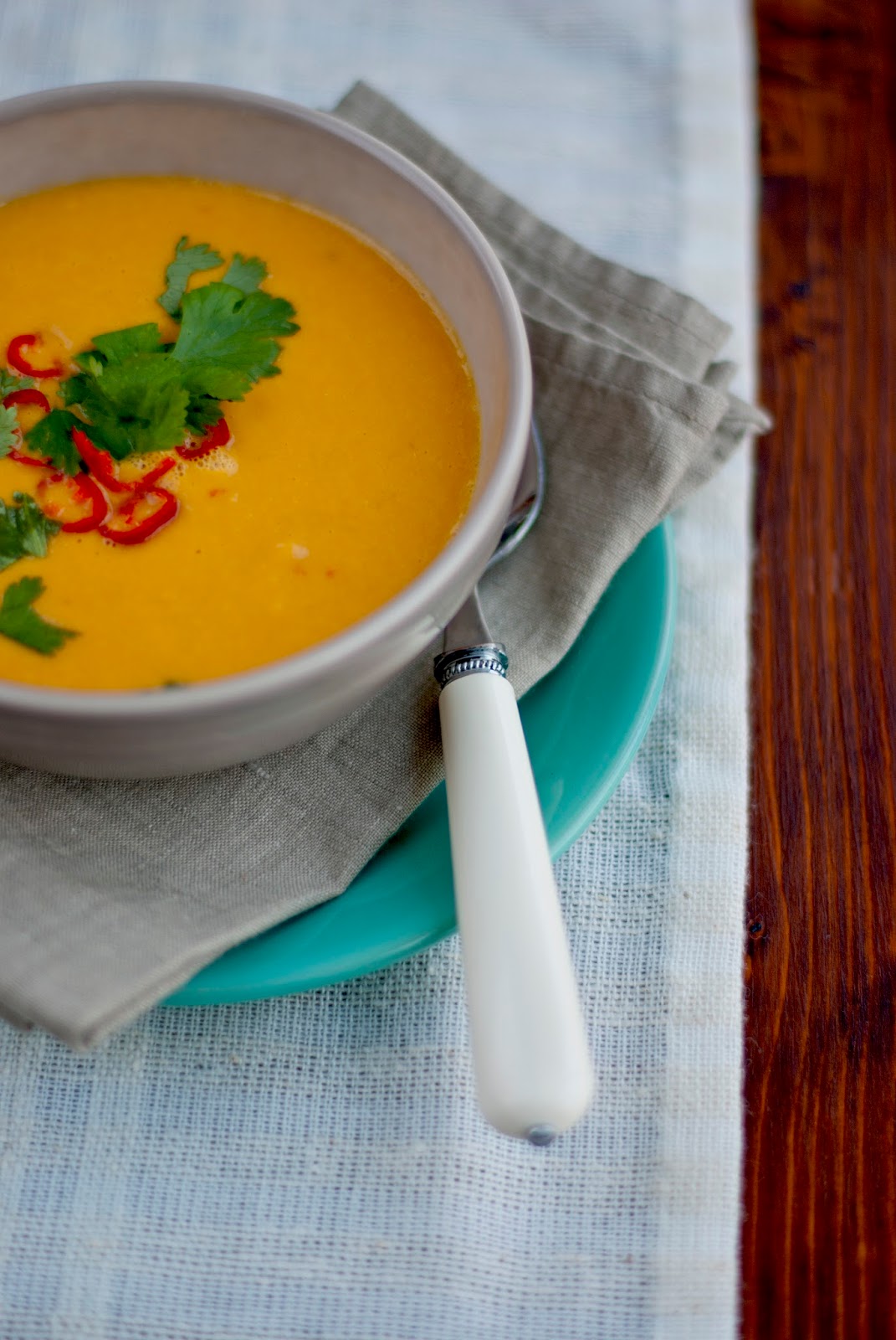 Porgandisupp ingveri ja läätsedega