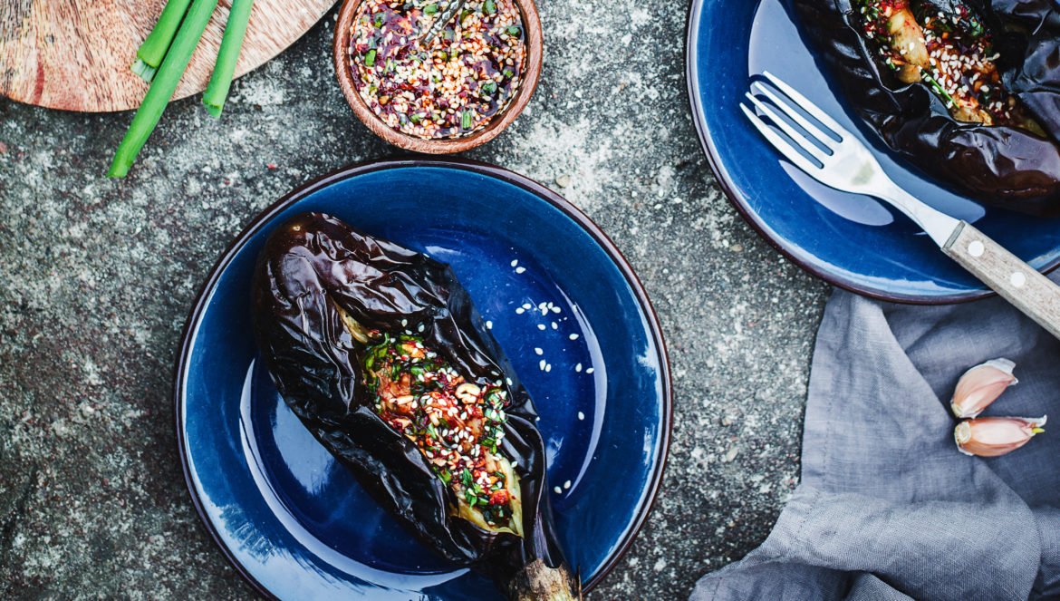 Britt Paju | Noad-Kahvlid blogi | GRILLITUD BAKLAŽAAN SOJAKASTME JA KÜÜSLAUGUGA