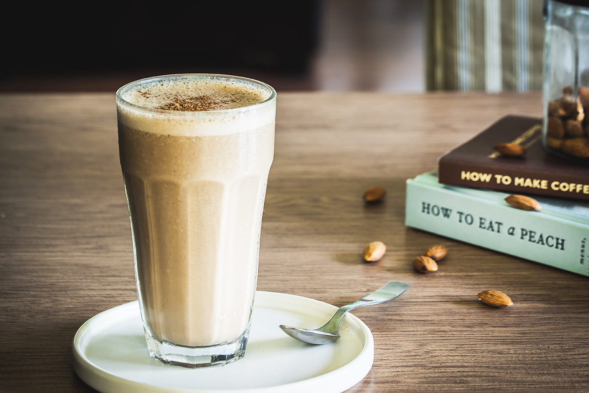 Jääkohv banaani ja kookospiimaga