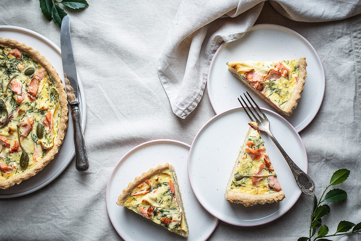 Lahtine pirukas kuumsuitsuforelli ja pastinaagiga