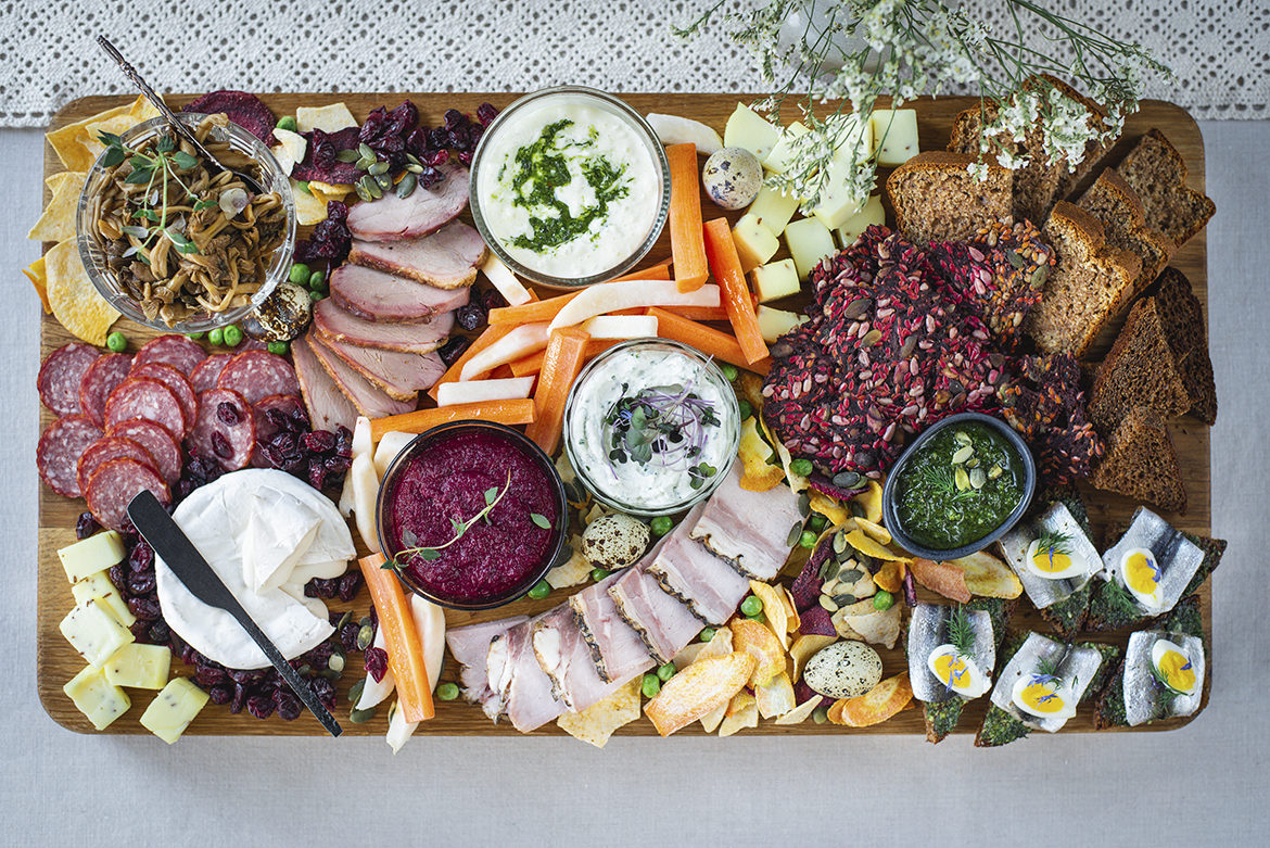 Suupistelaud Eesti sünnipäevaks