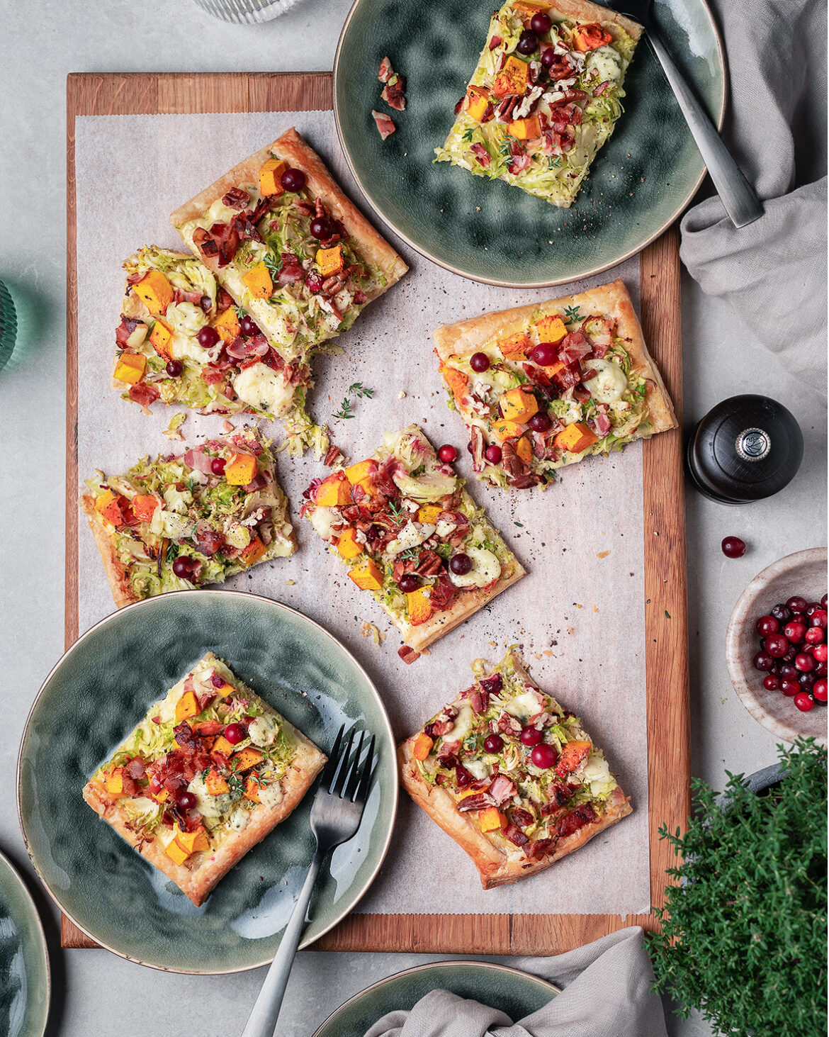 Lehttainapirukas rooskapsa ja peekoniga