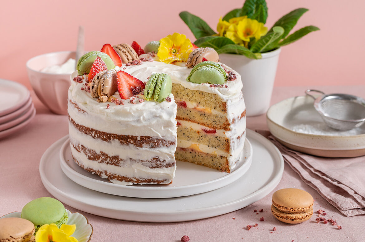 Kohupiima-sidrunitort  mooniseemnetega