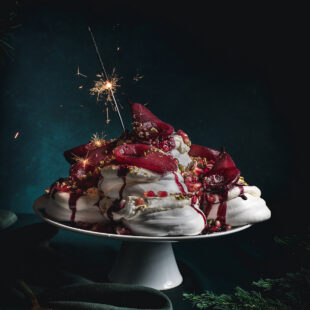 Pavlovatorn pošeeritud pirnidega